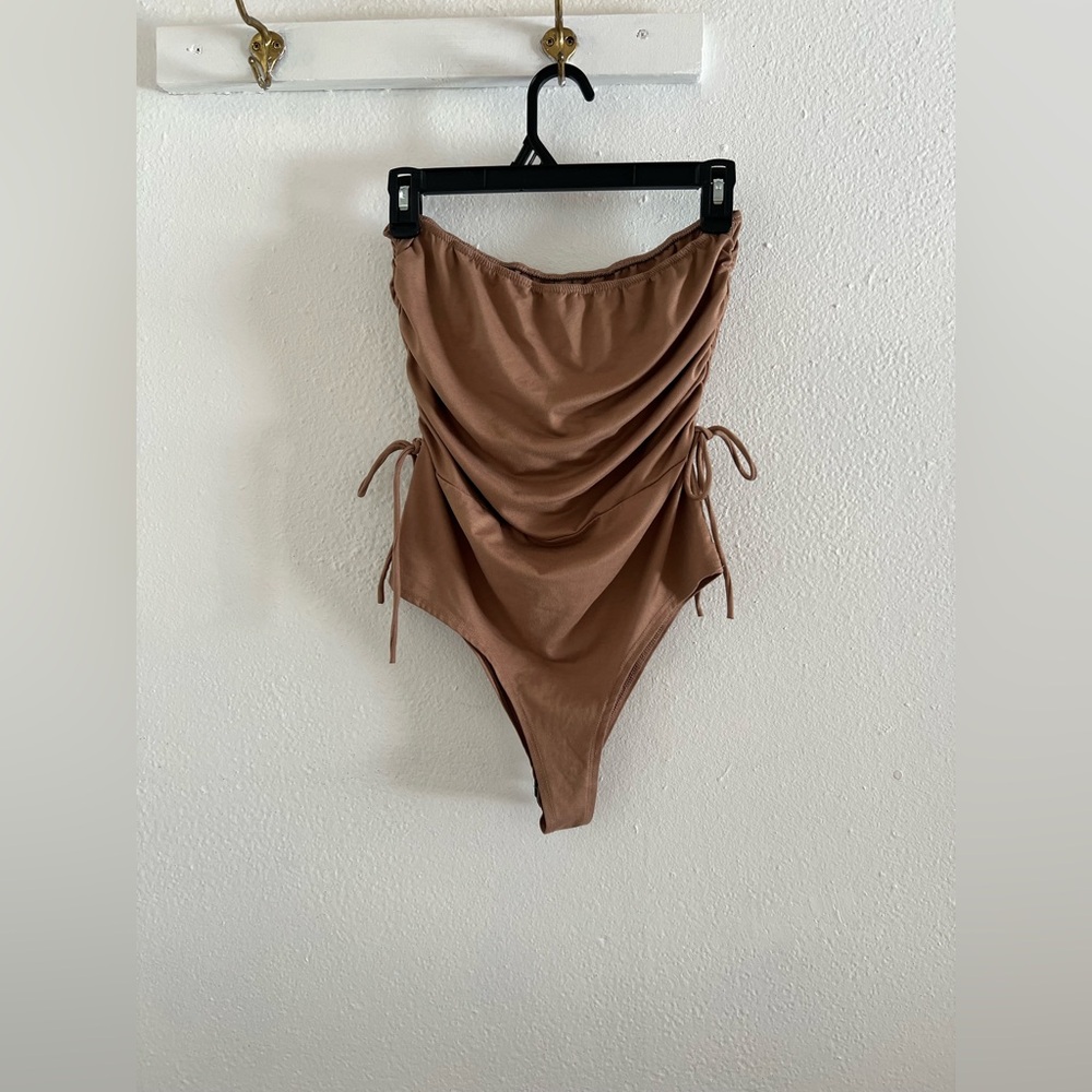 Gaze bodysuit size L